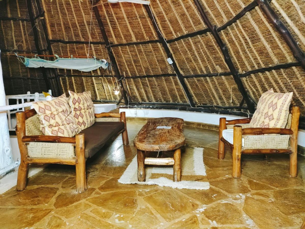 Upani In Diani Bed & Breakfast Diani Beach Eksteriør bilde