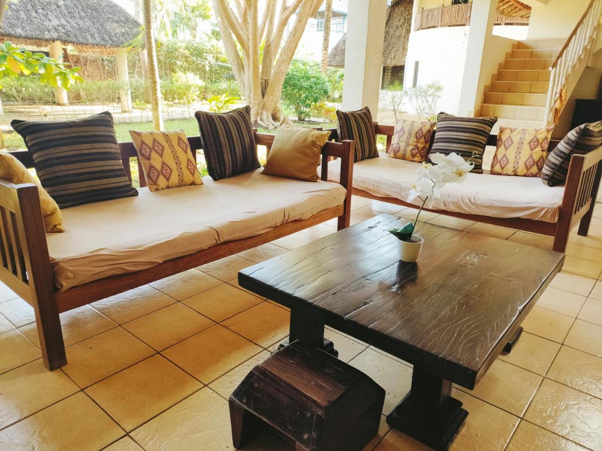 Upani In Diani Bed & Breakfast Diani Beach Eksteriør bilde