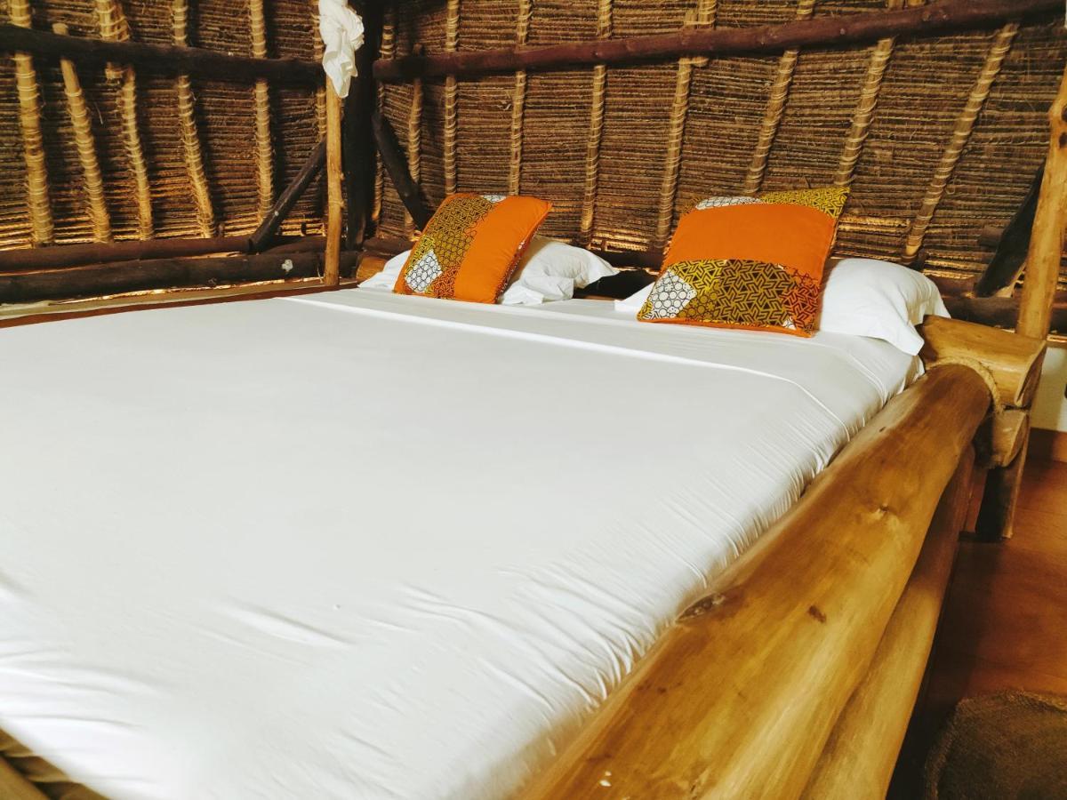 Upani In Diani Bed & Breakfast Diani Beach Eksteriør bilde