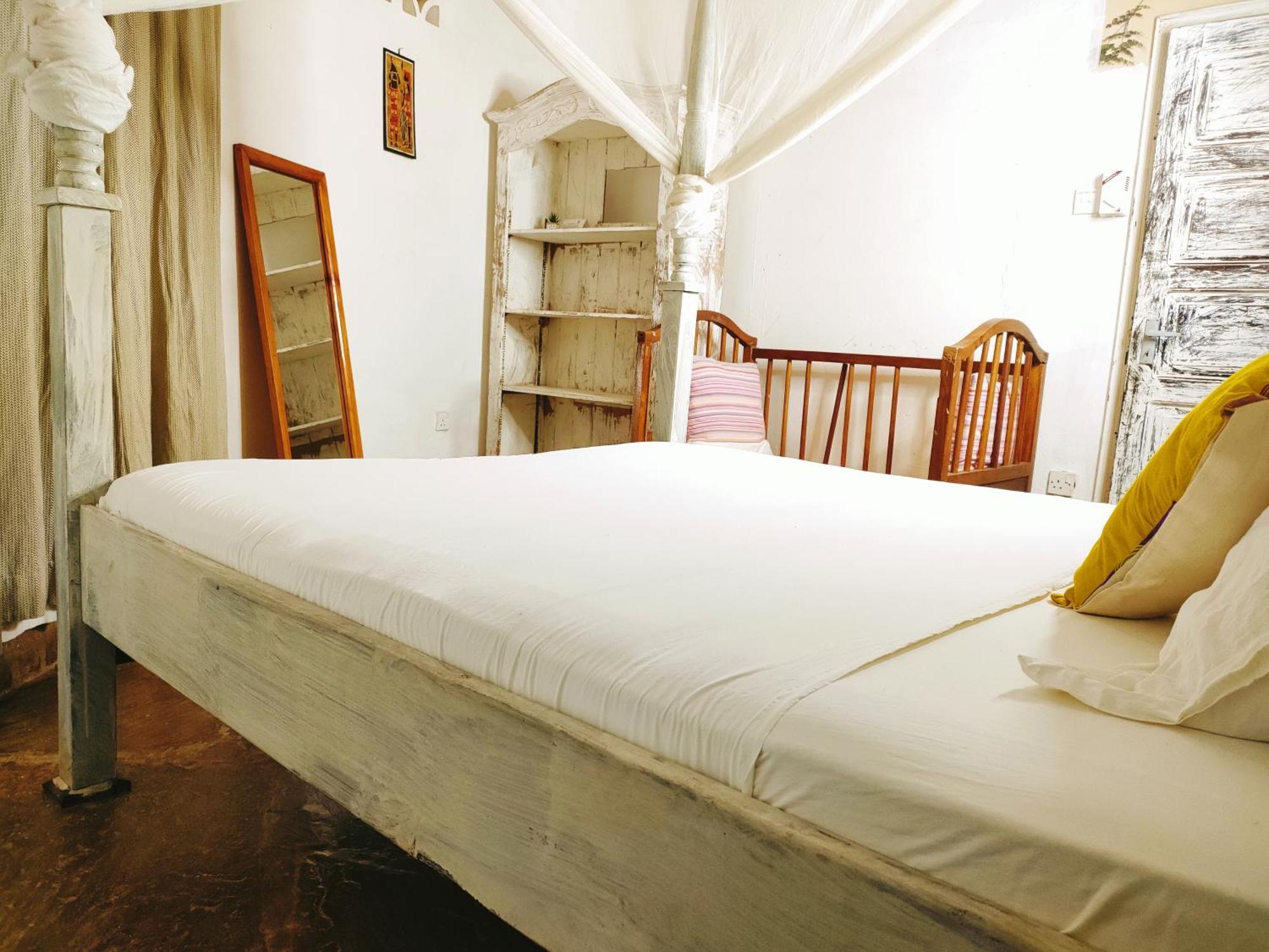 Upani In Diani Bed & Breakfast Diani Beach Eksteriør bilde